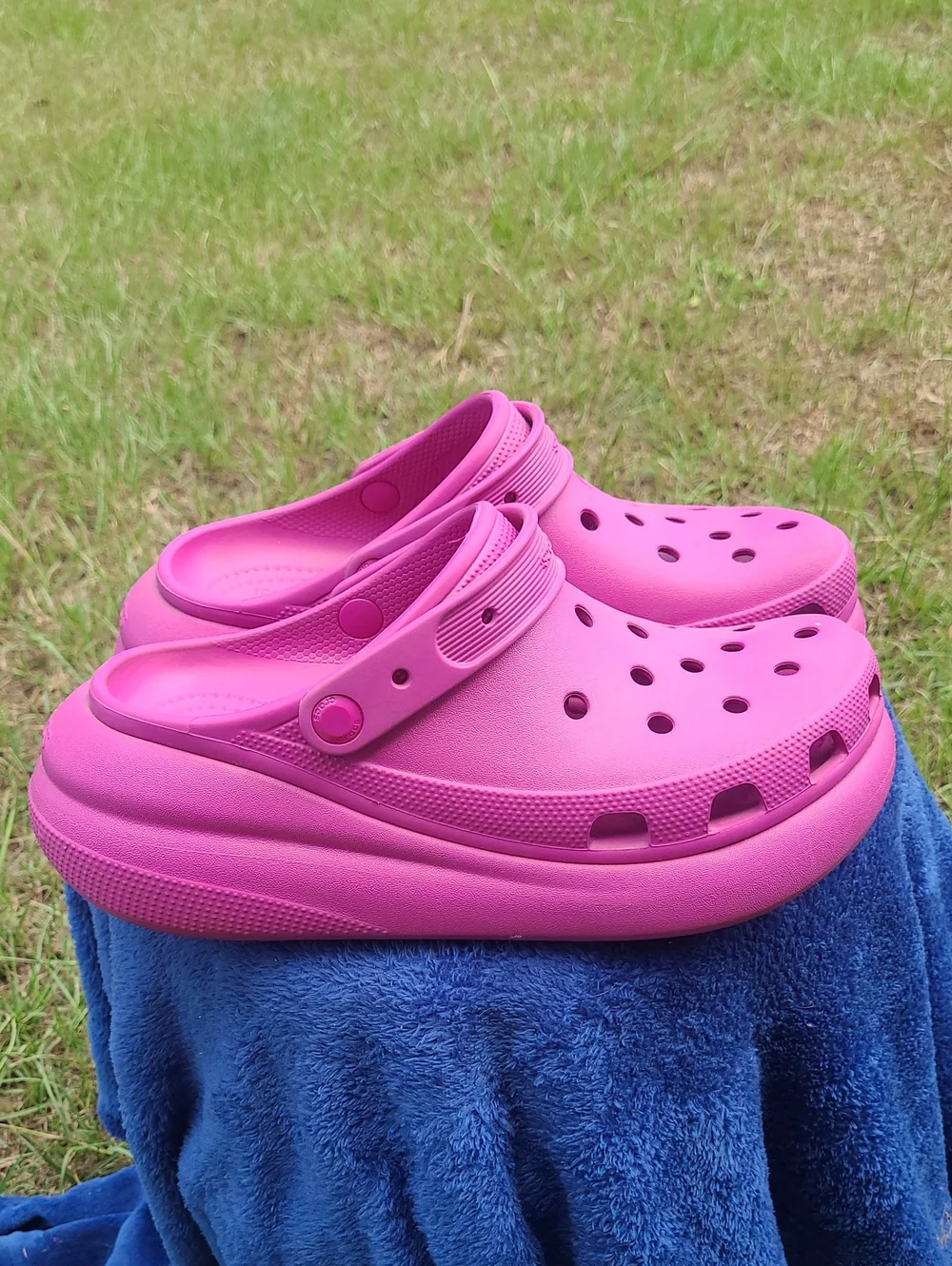 CROCS Pinkish Purple Clog Think Sole Detail Womens Size 11
